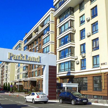Flatservice Затишні Та Просторі Апартаменти В Жк Parklend Kiew Exterior foto